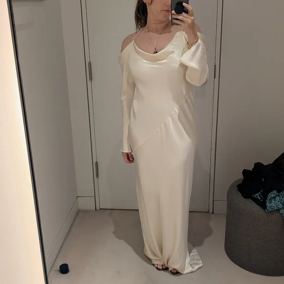 Shona Joy Wedding Dress - Picture 4 of 6